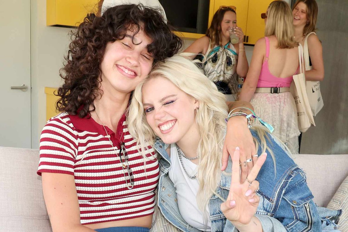 Renee Rapp Dating Timeline: New Album Exposes Cheating Rumors?